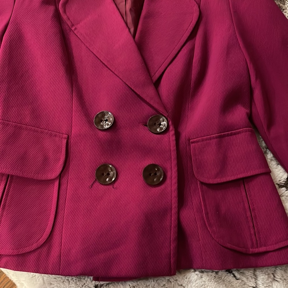 Size 4 jacket - Picture 2 of 6